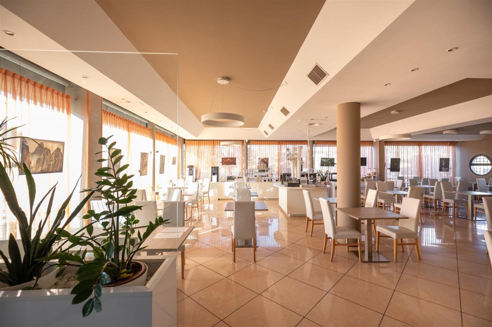 Noventa Hotel Noventa di Piave Esterno foto
