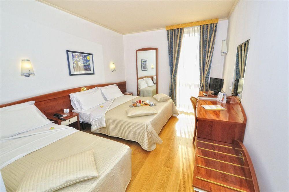 Noventa Hotel Noventa di Piave Esterno foto