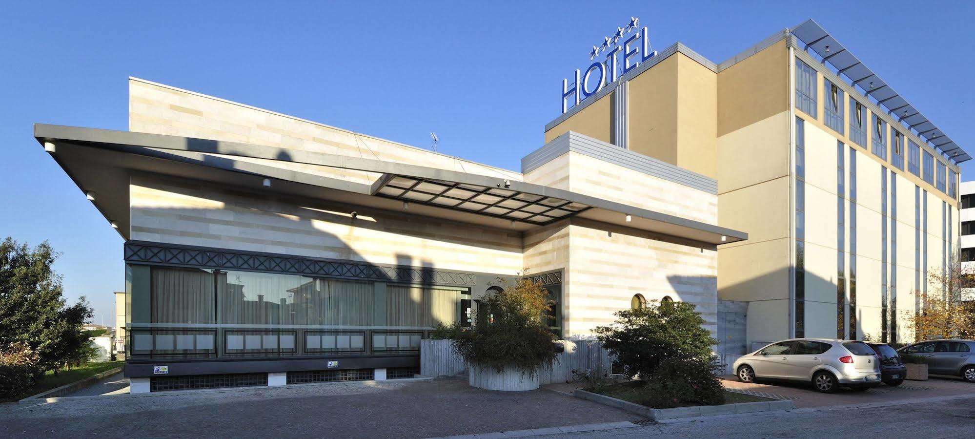 Noventa Hotel Noventa di Piave Esterno foto