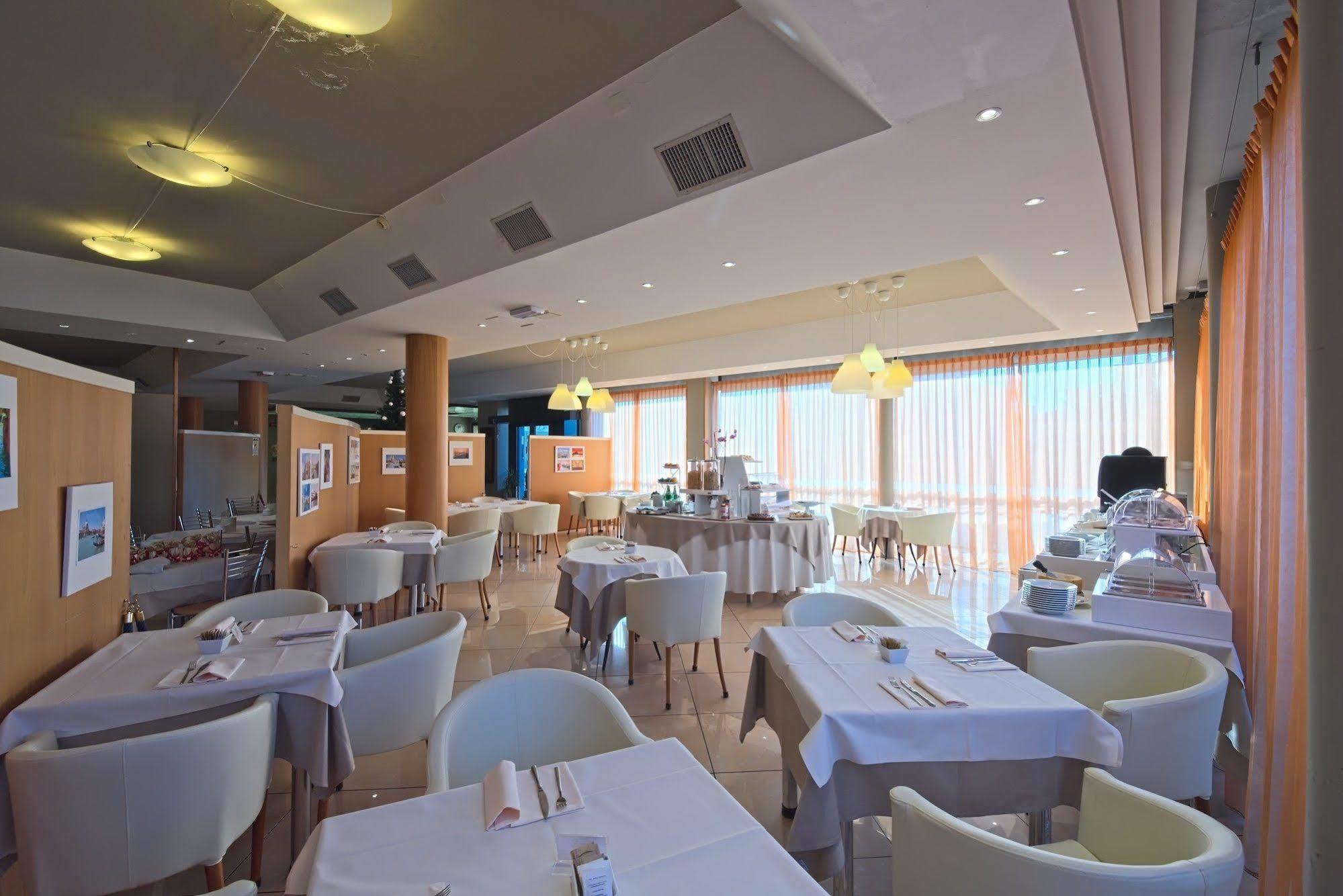 Noventa Hotel Noventa di Piave Esterno foto